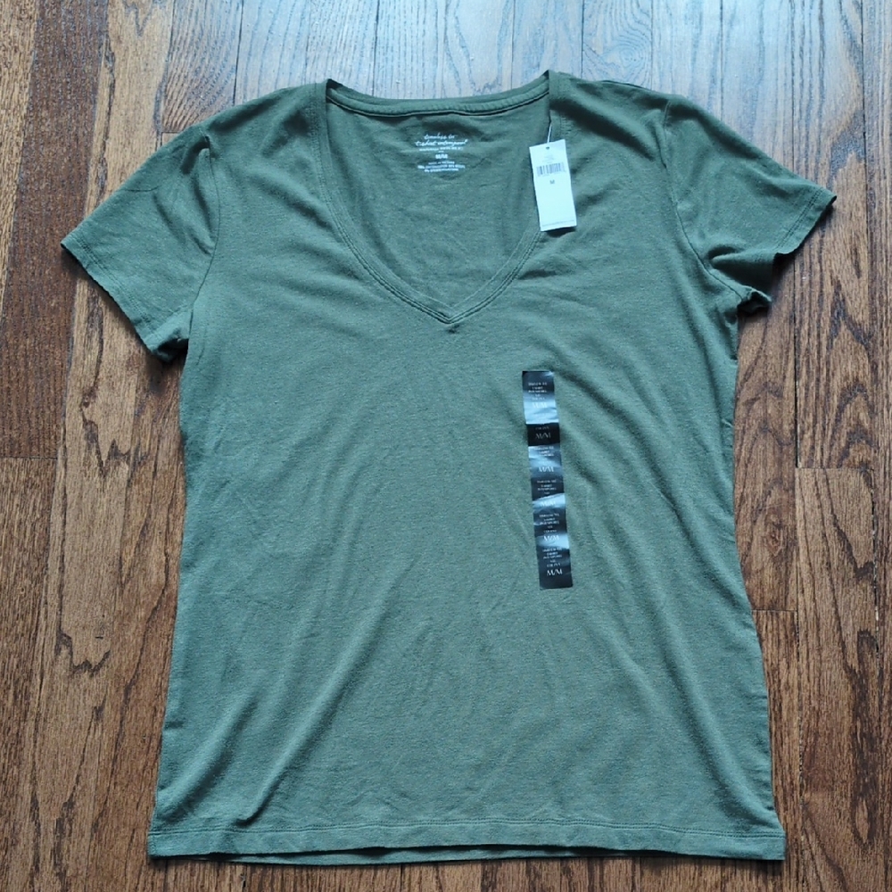 Banana Republic Factory Olive Green V-Neck Tee